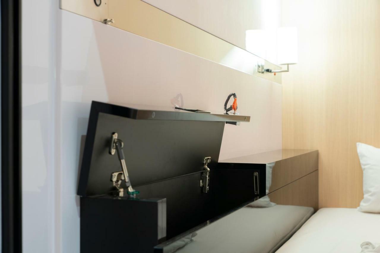 Firstcabin Kyoto Nijojo Экстерьер фото